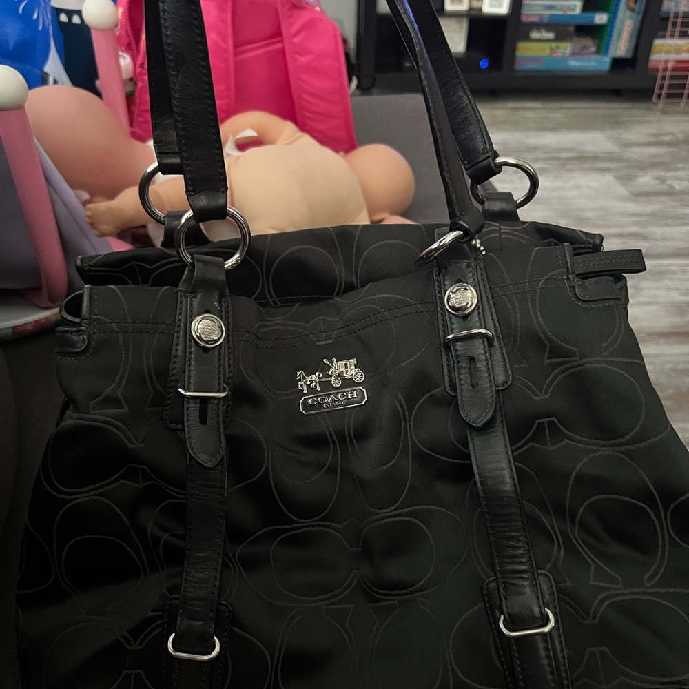 Coach Handbag - Picture 2 of 7